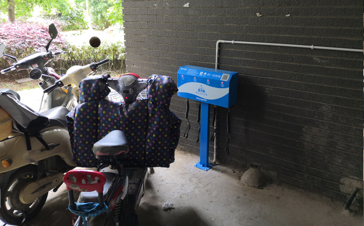 瓦力塔电瓶车智能充电站