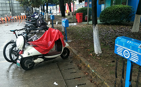 电瓶车室外智能充电桩